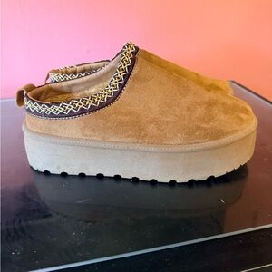Olivia & Kate Women’s Suede Platform Slip-On Bootie in Tan